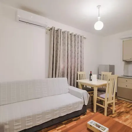 Rosaldo Apartment Ksamil