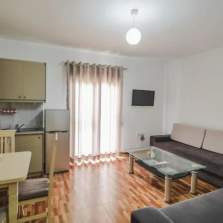 Rosaldo Apartment *