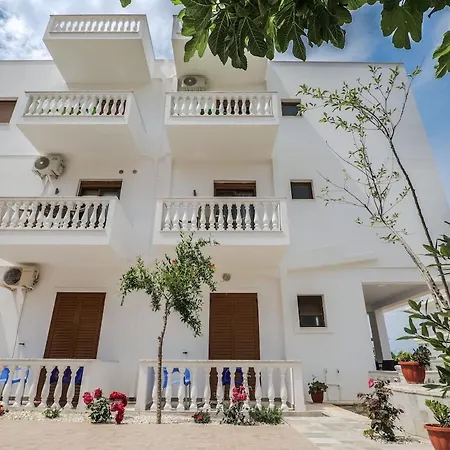Rose Apartman Ksamil