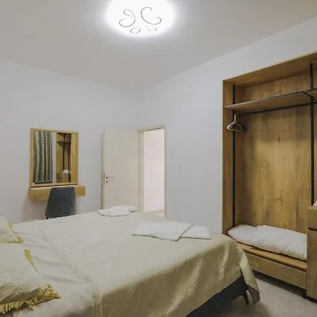 Rosaldo Apartment Ksamil
