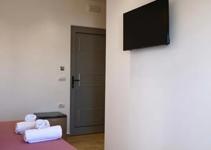 Rose Apartment Ksamil